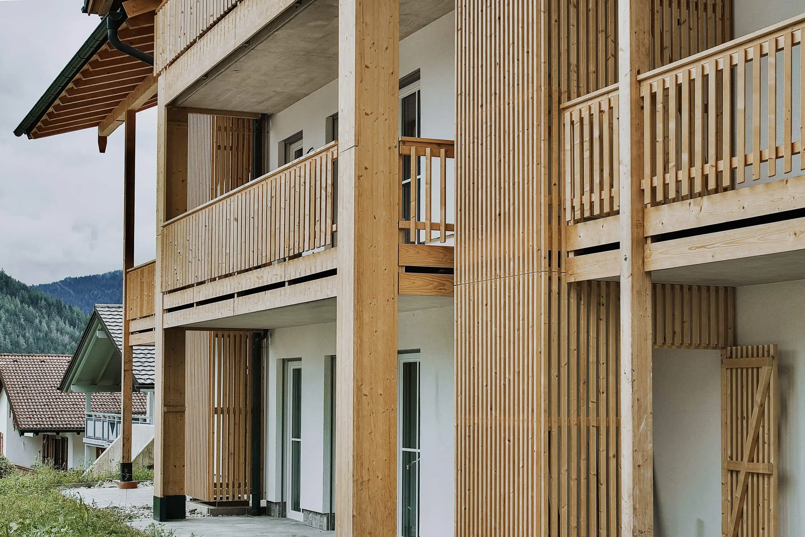 nahaufnahme-fassade-rm-holzbau